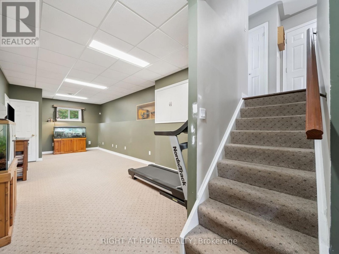 401 GRENVILLE AVENUE, 