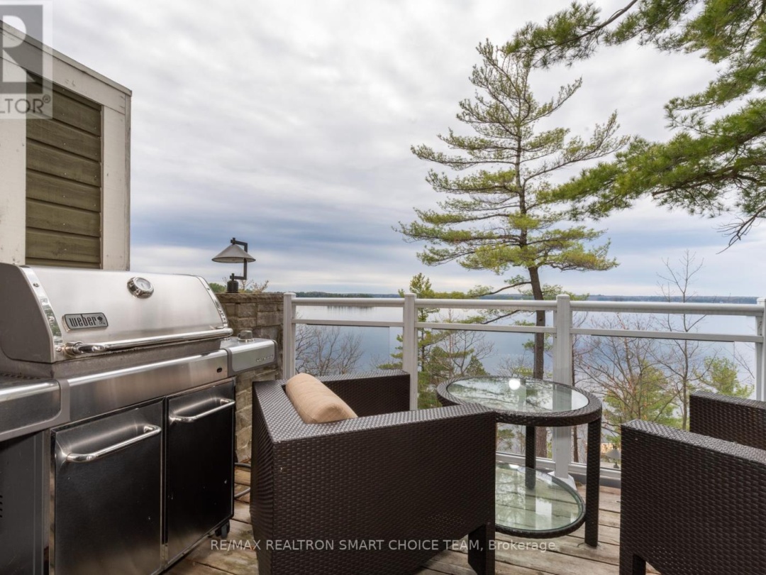 L204 C2 1869 Muskoka 118 Road W, 