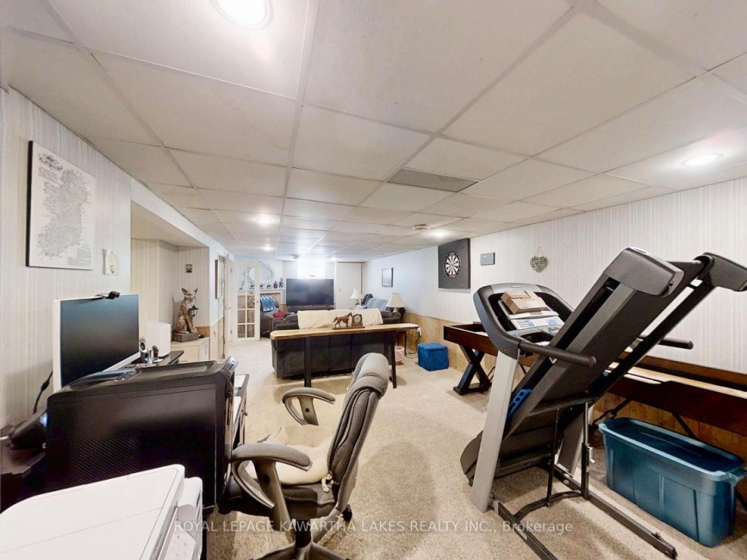 835 Cedar Glen Road, Sturgeon Lake