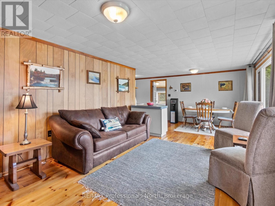 1020 GORDONIER LAKE ROAD, 