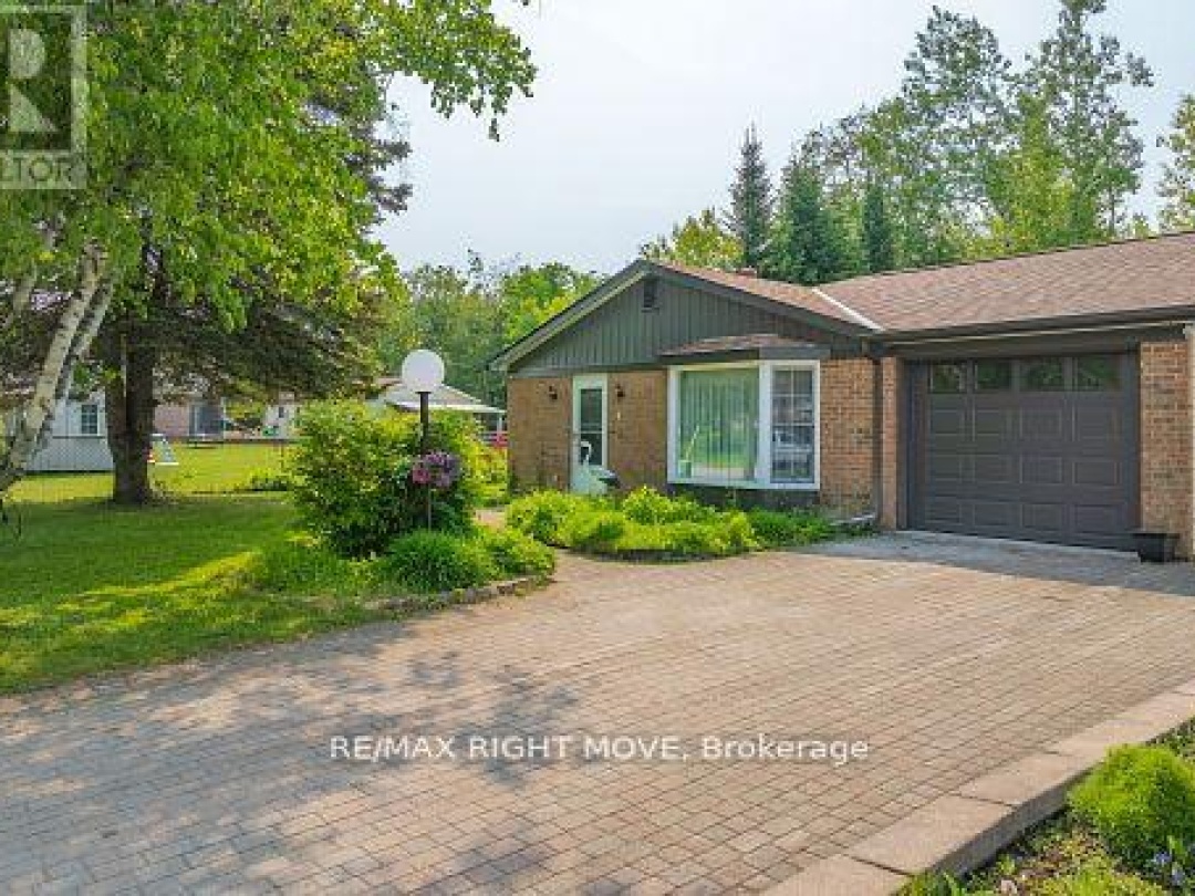 4 MAYPARK DRIVE, 