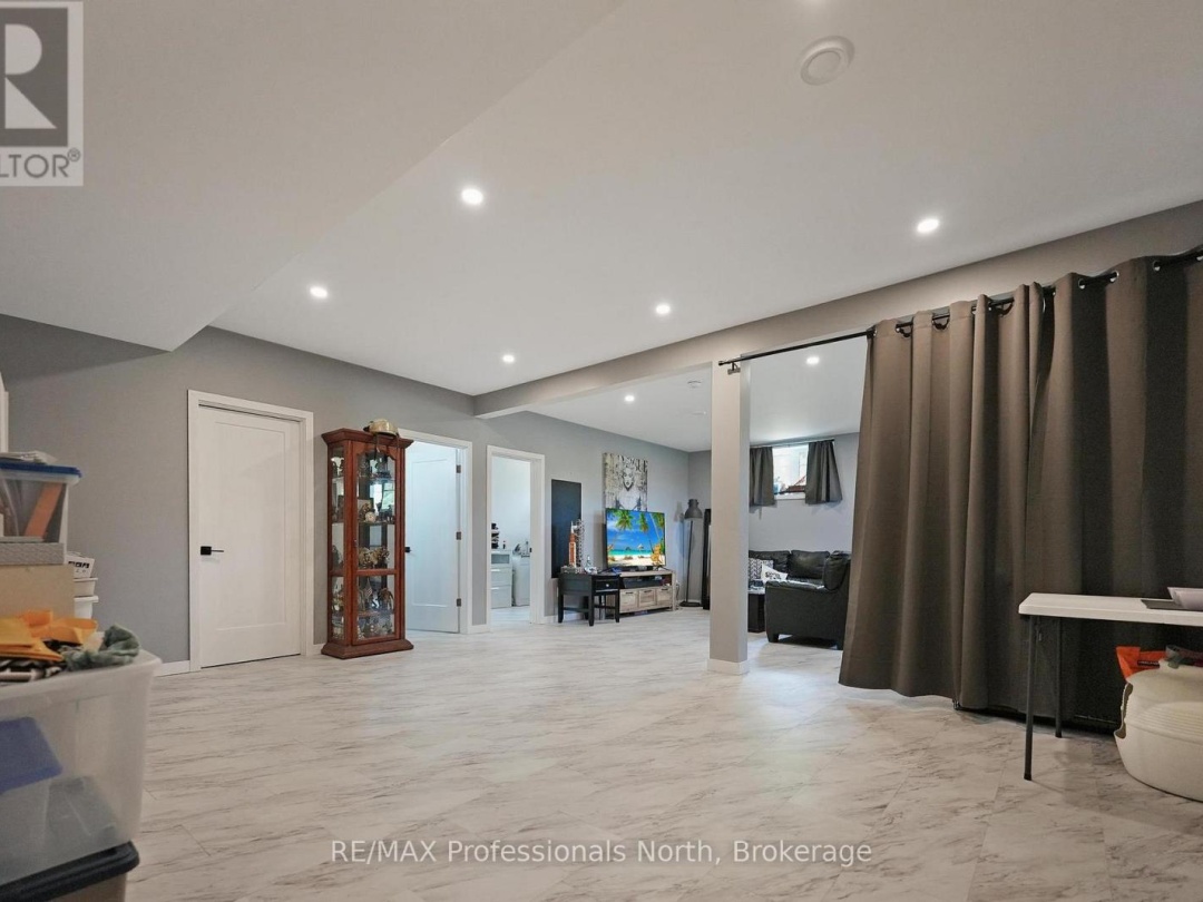 64 WINDOVER DRIVE, 