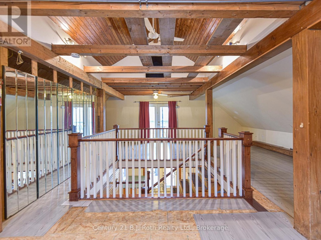 5135 SIDEROAD 25, 