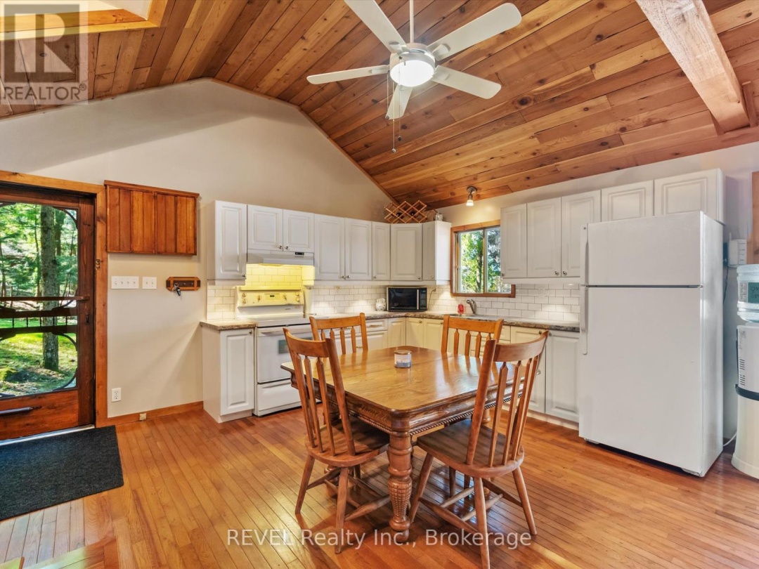 1077 Rignalls Road E, Wood Lake