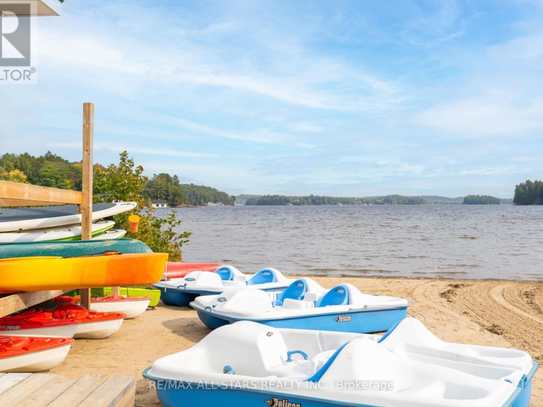 31 1869 Muskoka Road 118, 