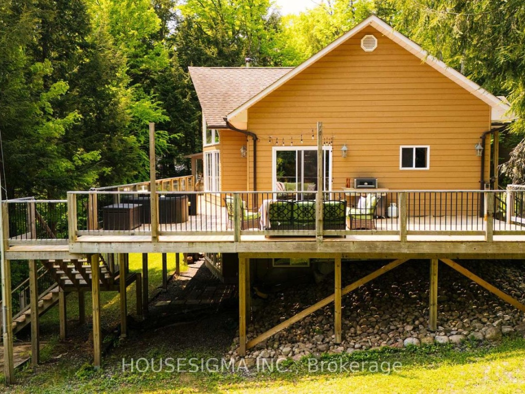 1208 Minnow Drive, Kennisis Lake