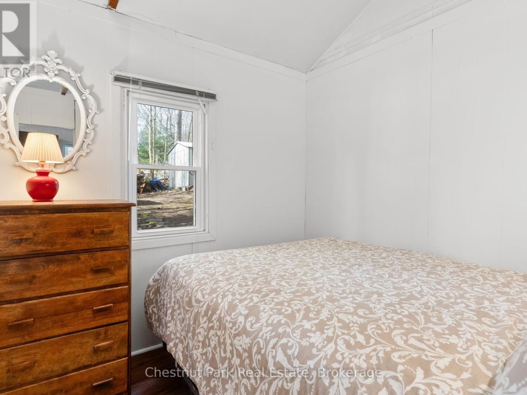 1038 FITCHETT LANE, 