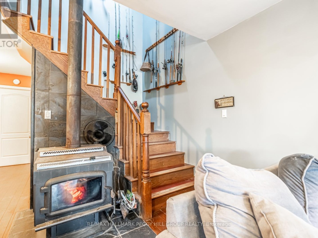 4 Clover Court, Crego Lake