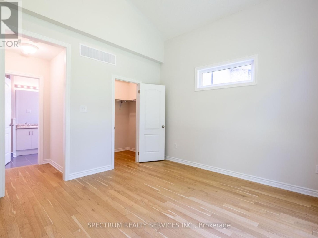 131 Marina Village Drive W, Georgian Bay