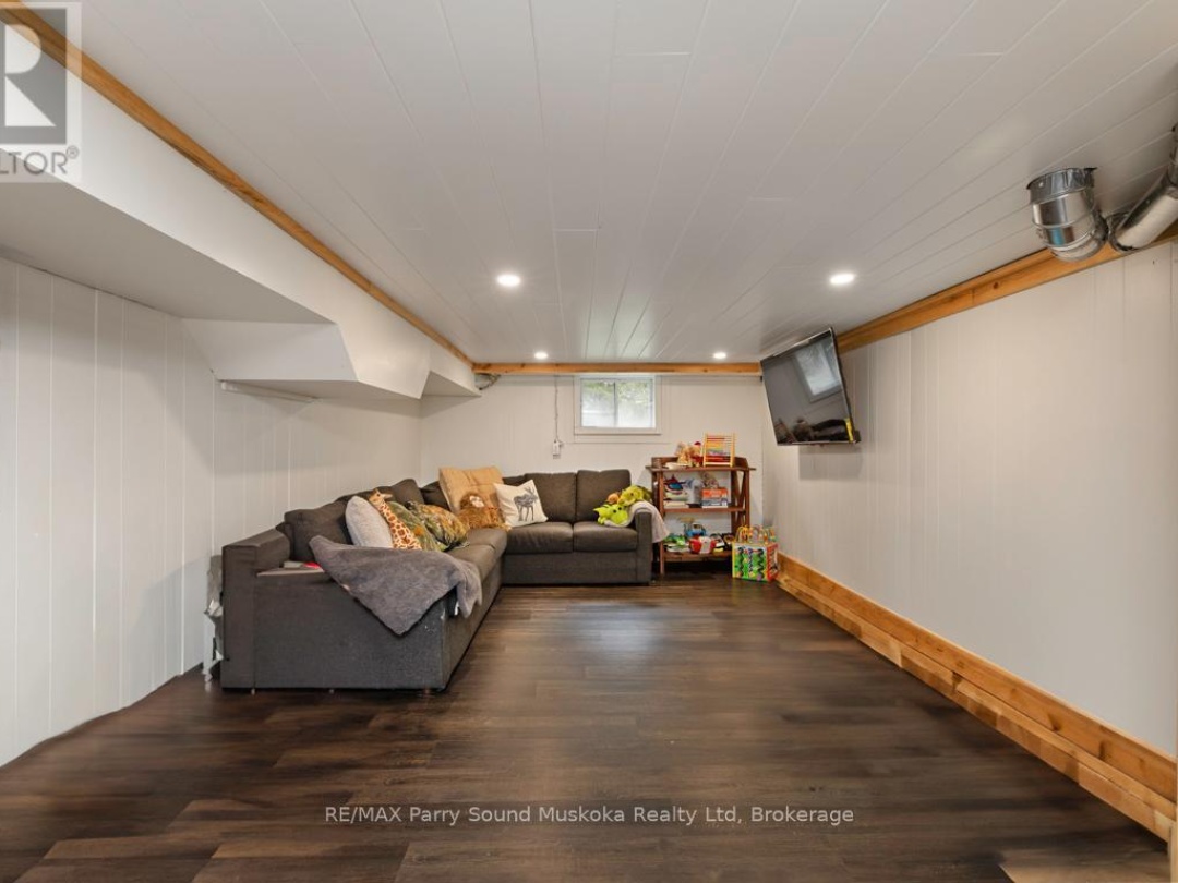8 Meadow Street, Parry Sound