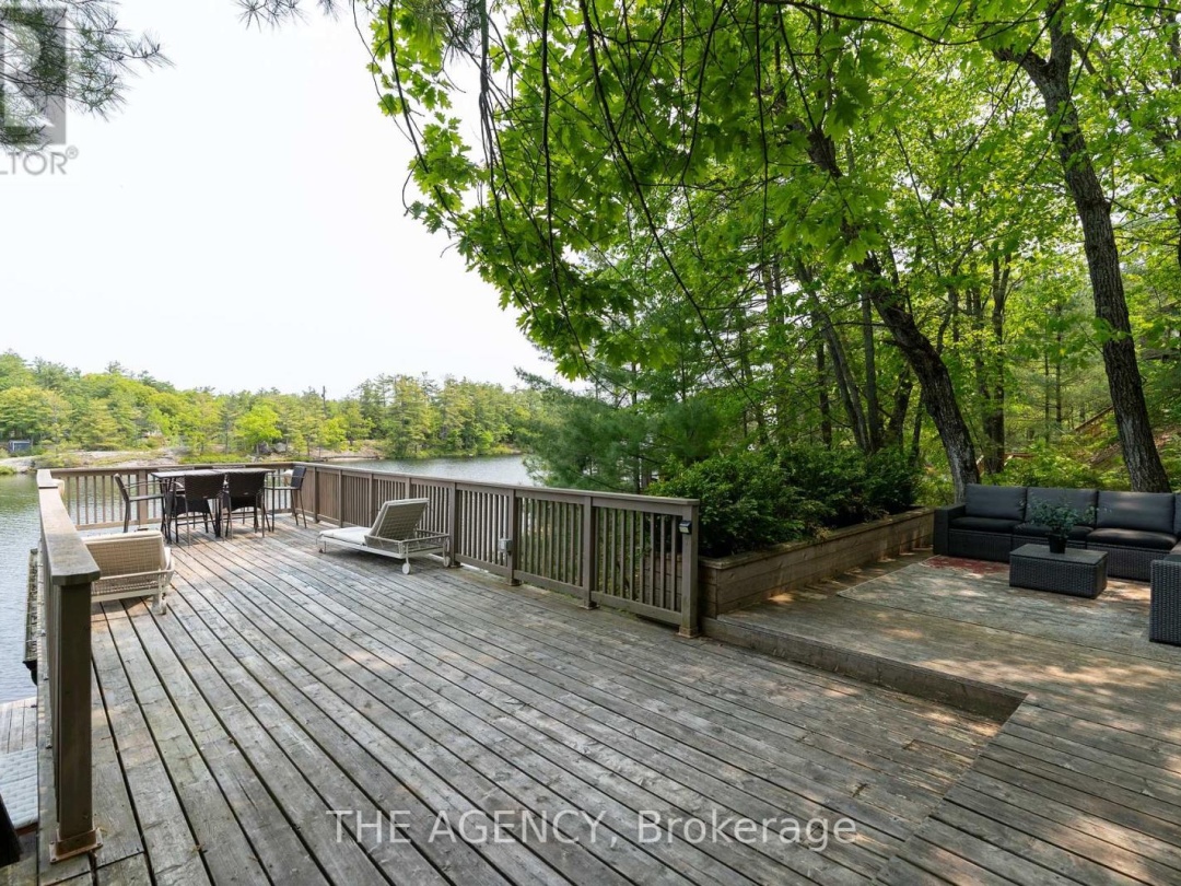 45 PINETREE ROAD, Loon Lake