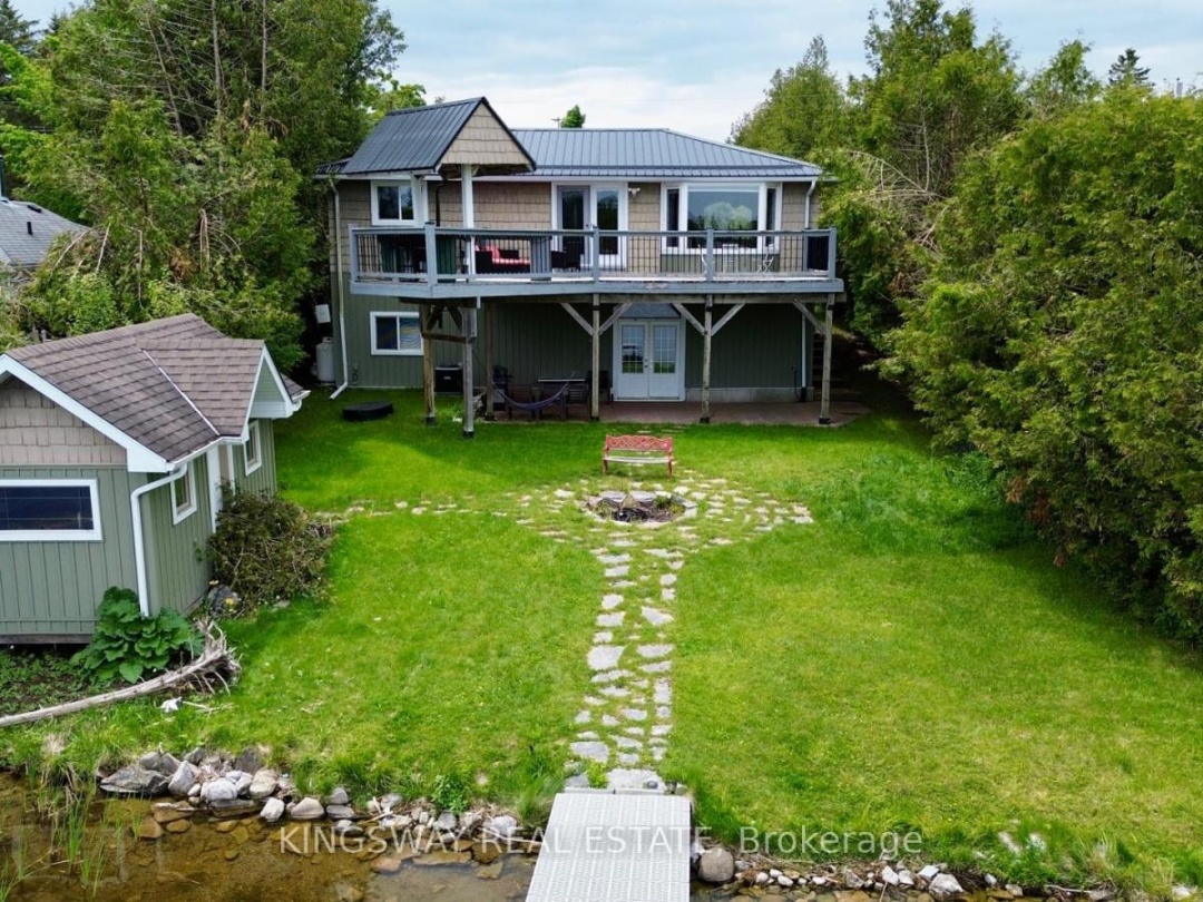 18 Mitchellview Road, Mitchell Lake