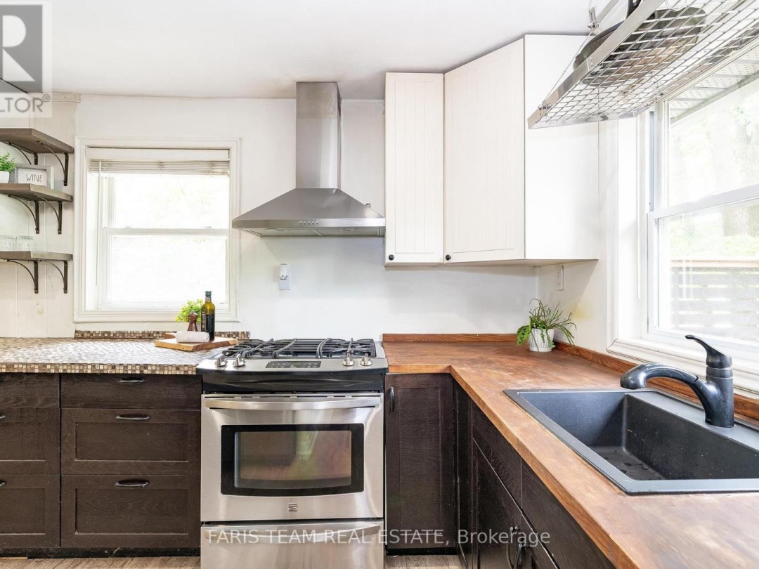 3274 MUSKOKA STREET, 