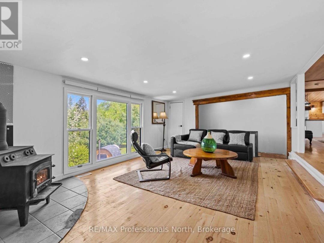 1009 SUMMERVILLE ROAD, 