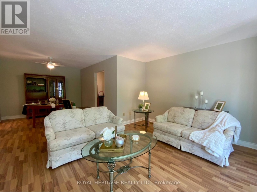 405 - 200 EAST STREET S, 