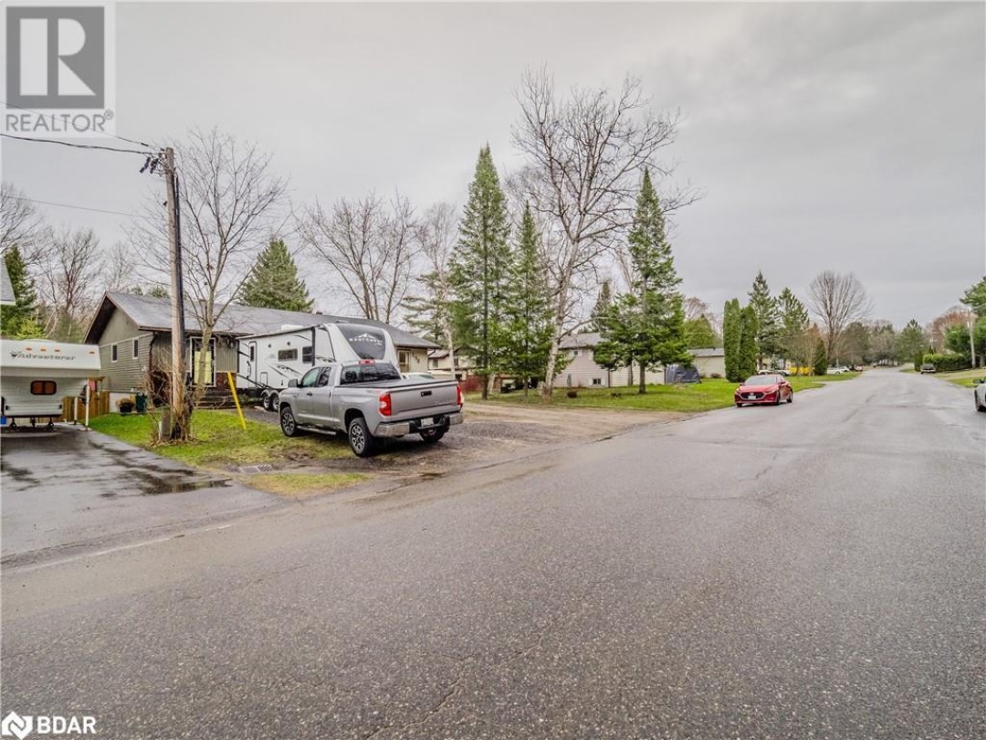 184 Fernwood Drive, Gravenhurst