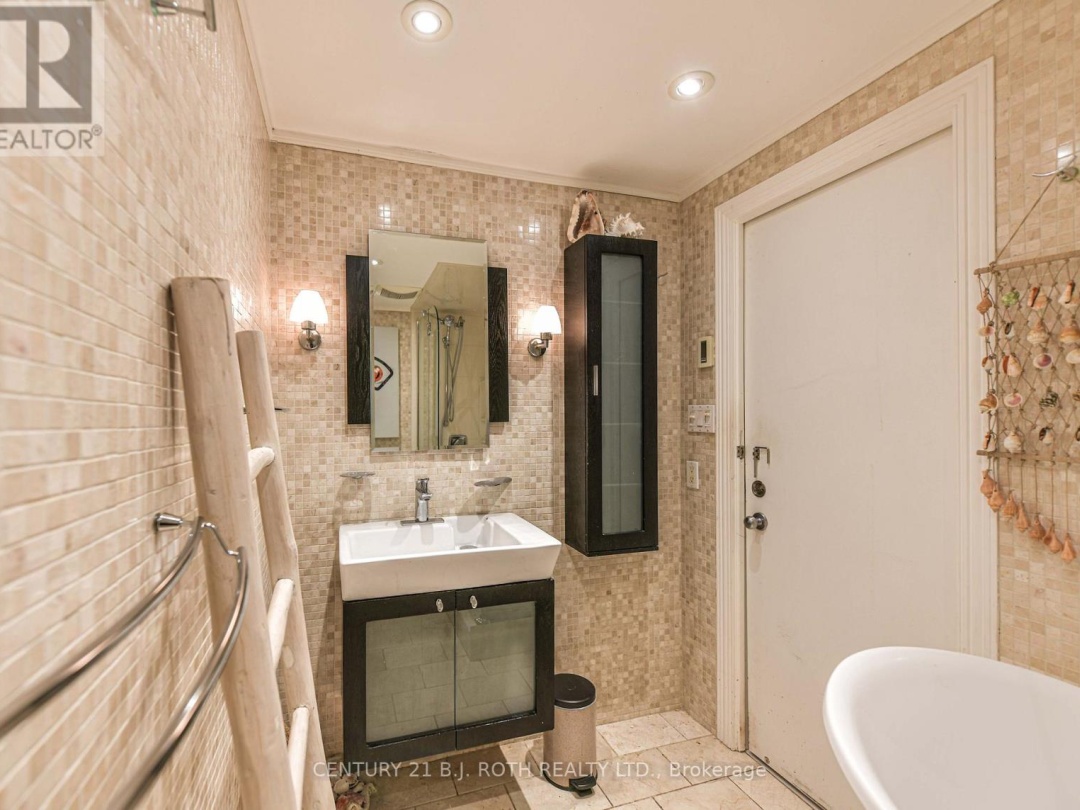 15 - 40 VICTORIA CRESCENT, 