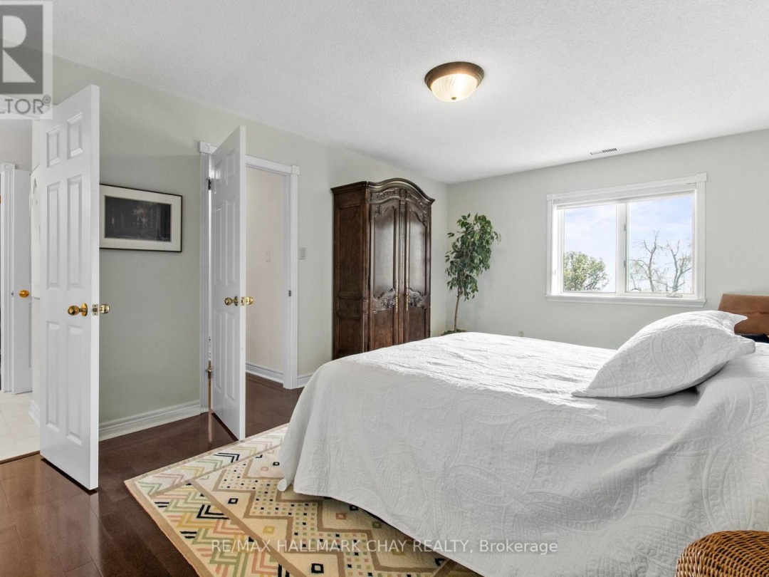 9 BLUERIDGE CRESCENT, Lake Simcoe