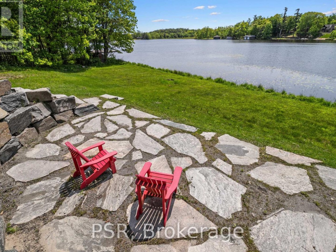 1030 S Sunset Bay Road, Lake Muskoka