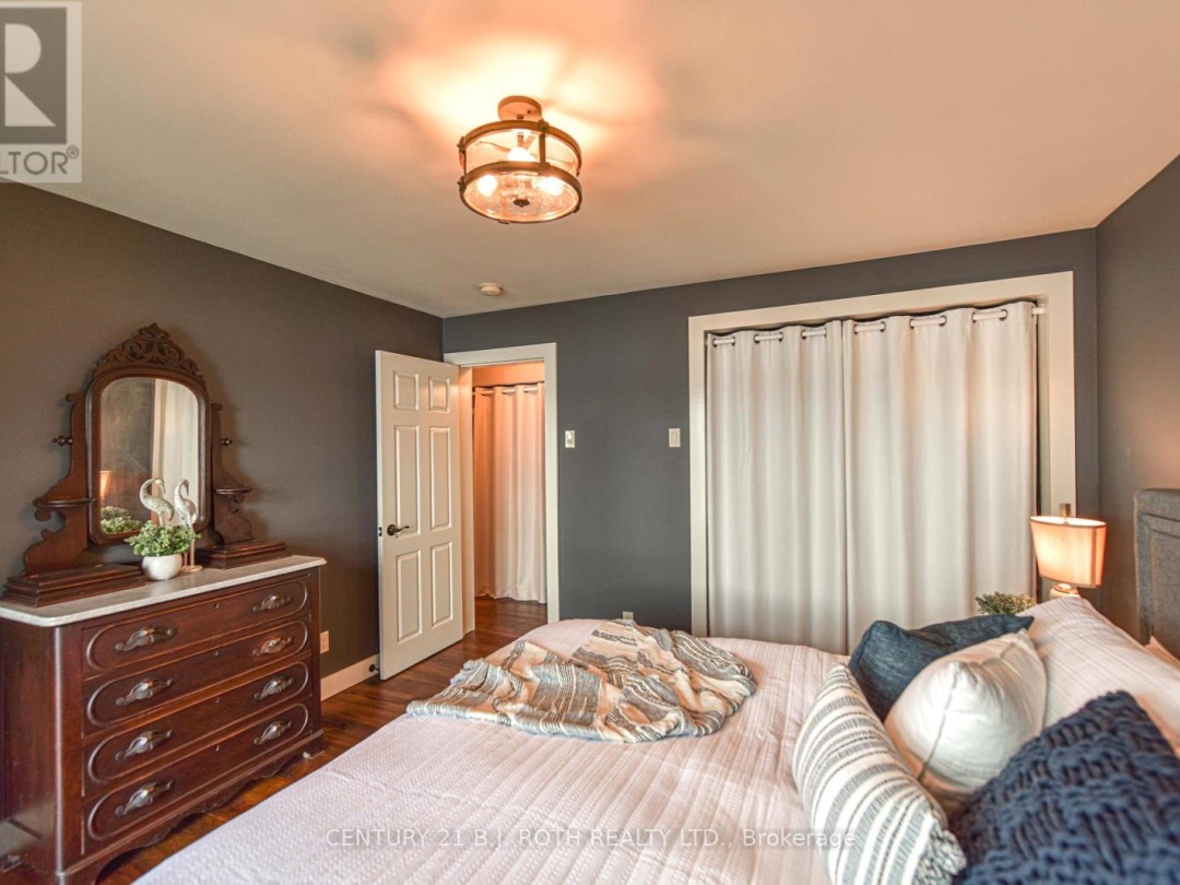 1007 1100 ROAD, 