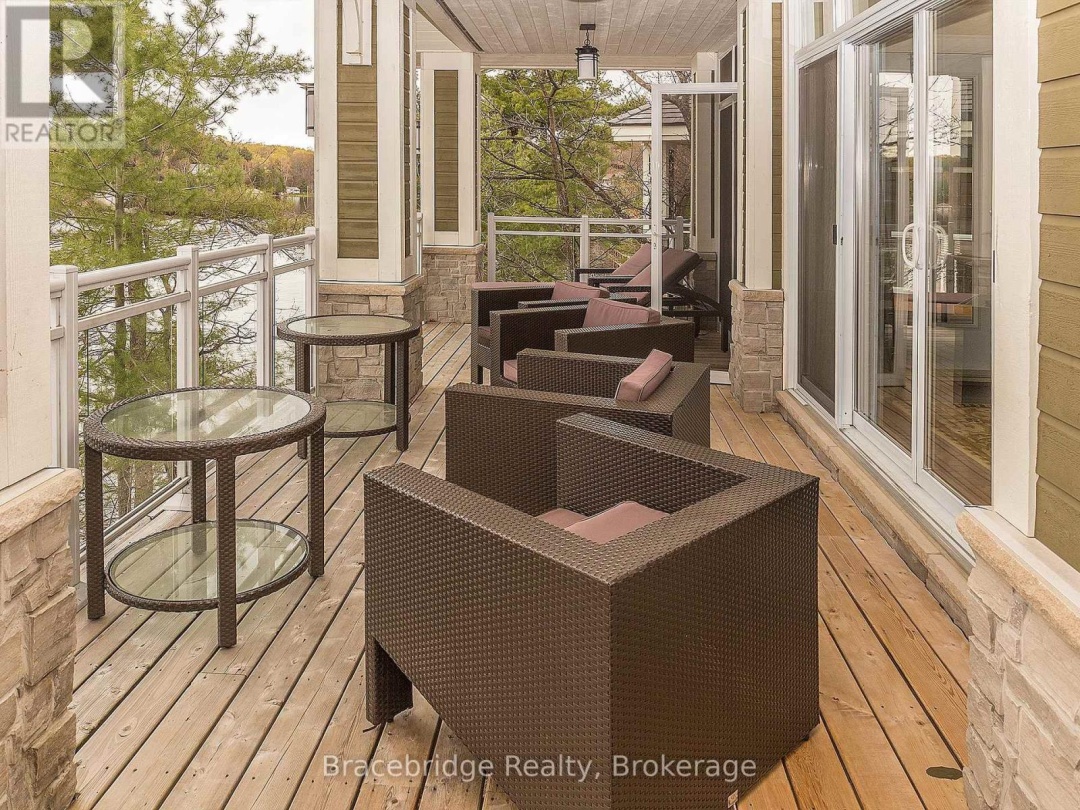 B101 B2 1869 Muskoka Rd 118 Highway W, 