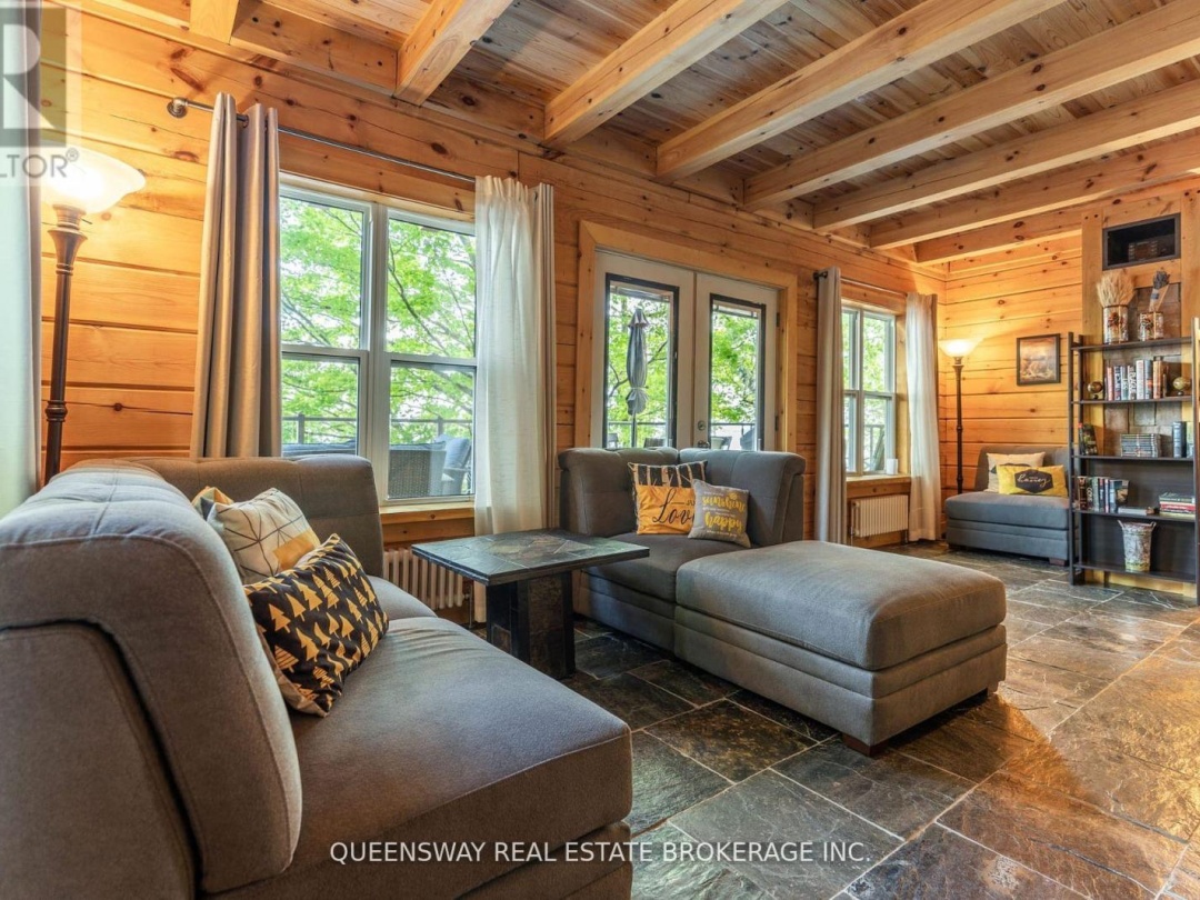 1280 BLACK BEACH LANE, Dalrymple-south Lake