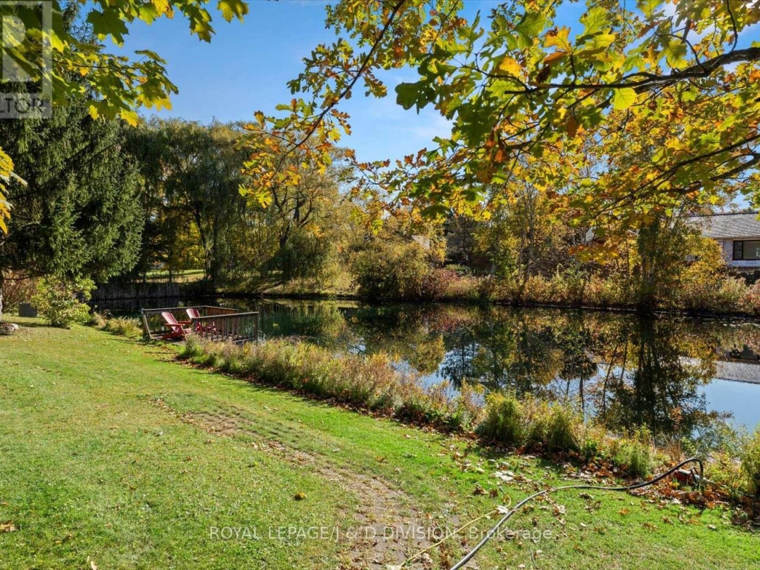 233 Bayshore Drive, Lake Simcoe