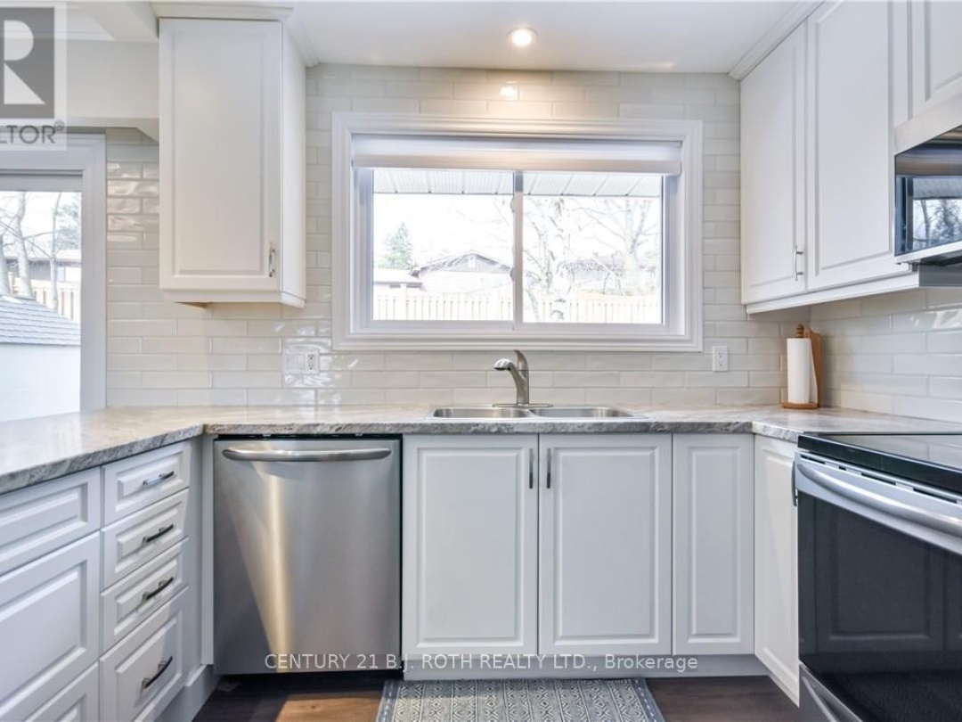 644 Mississaga Street W, Orillia