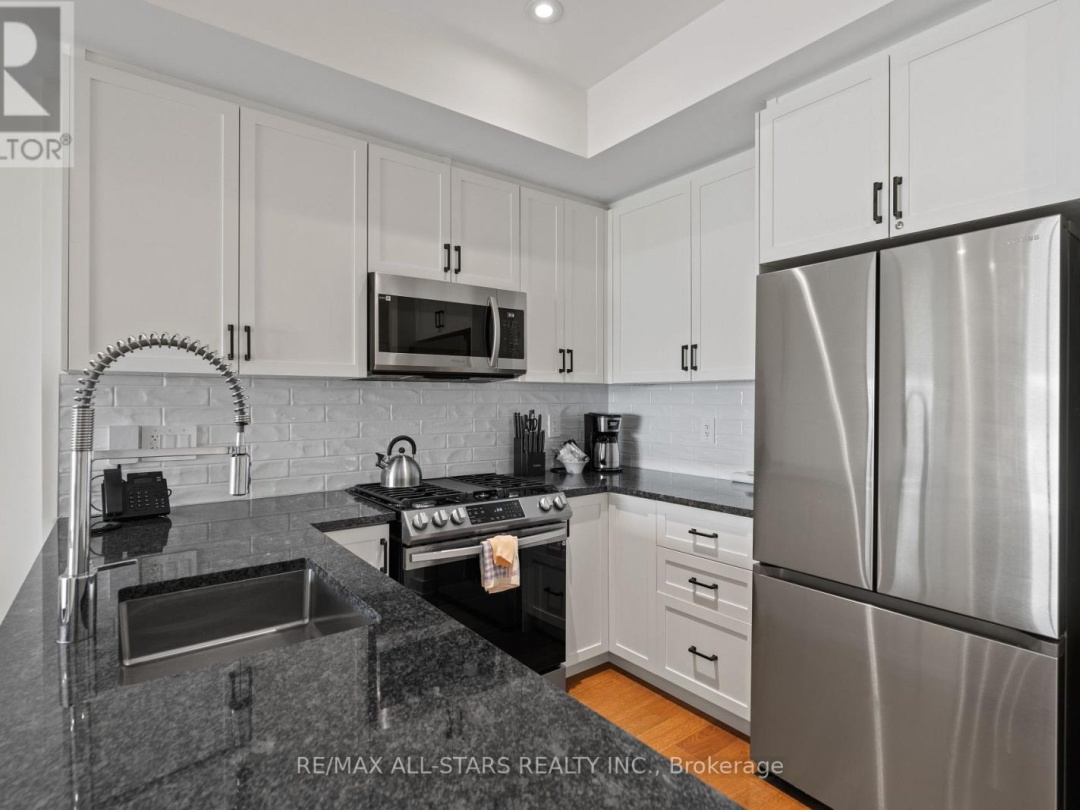 31 1869 Muskoka Road 118, 