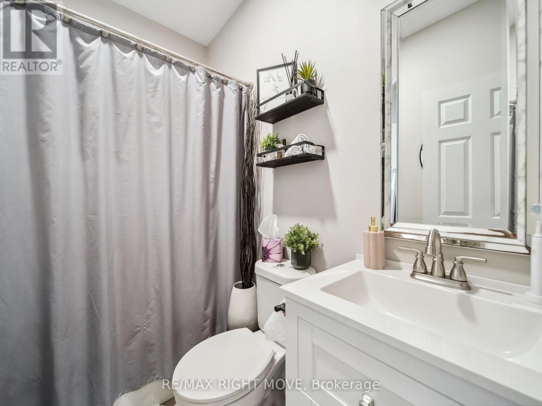 1 & 2 - 112B CREIGHTON STREET S, Ramara (Atherley)