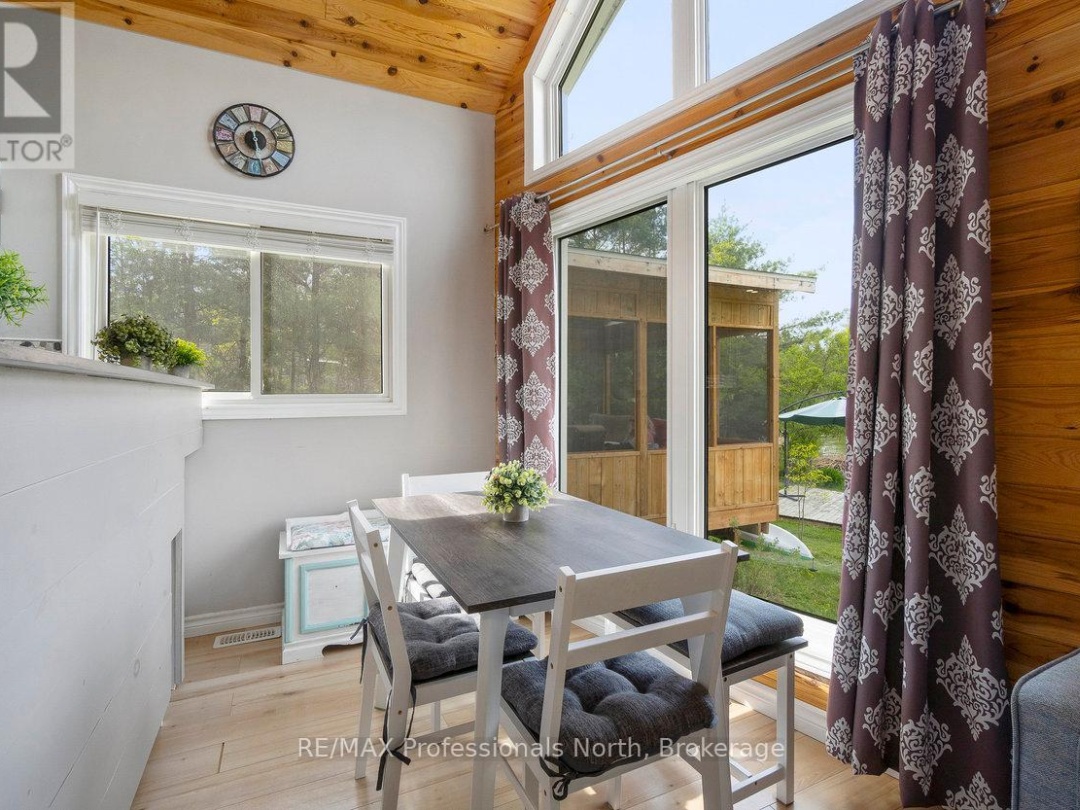 1059 Tiffany Lane, Gull Lake