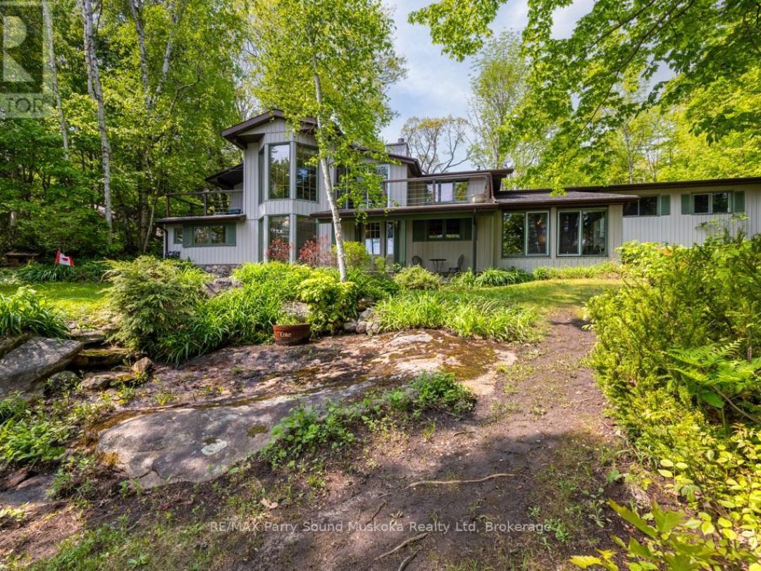 49 Bayshore Drive, Clear Lake