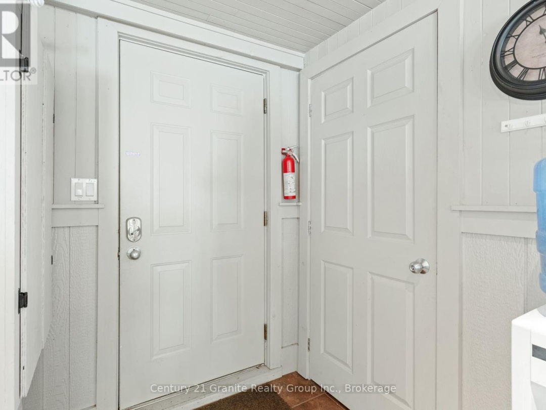 359 Avery Point Road, Dalrymple Lake