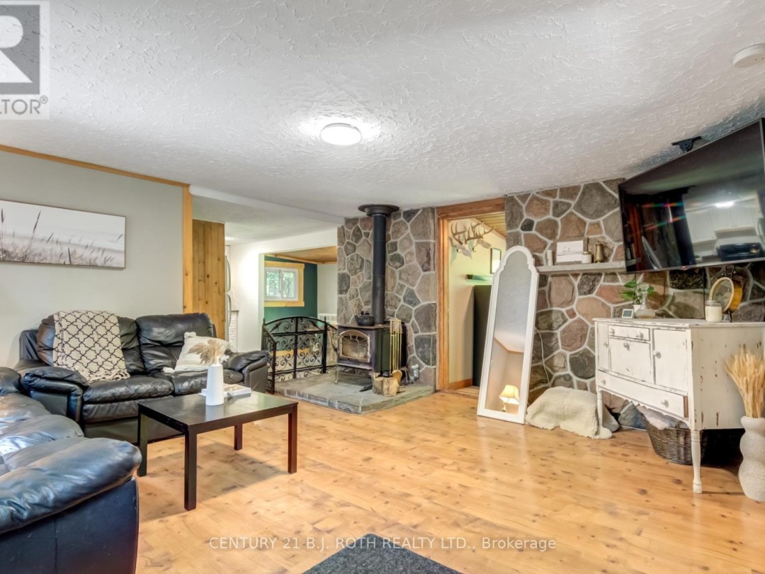 1002 WIGWAM LODGE ROAD, 
