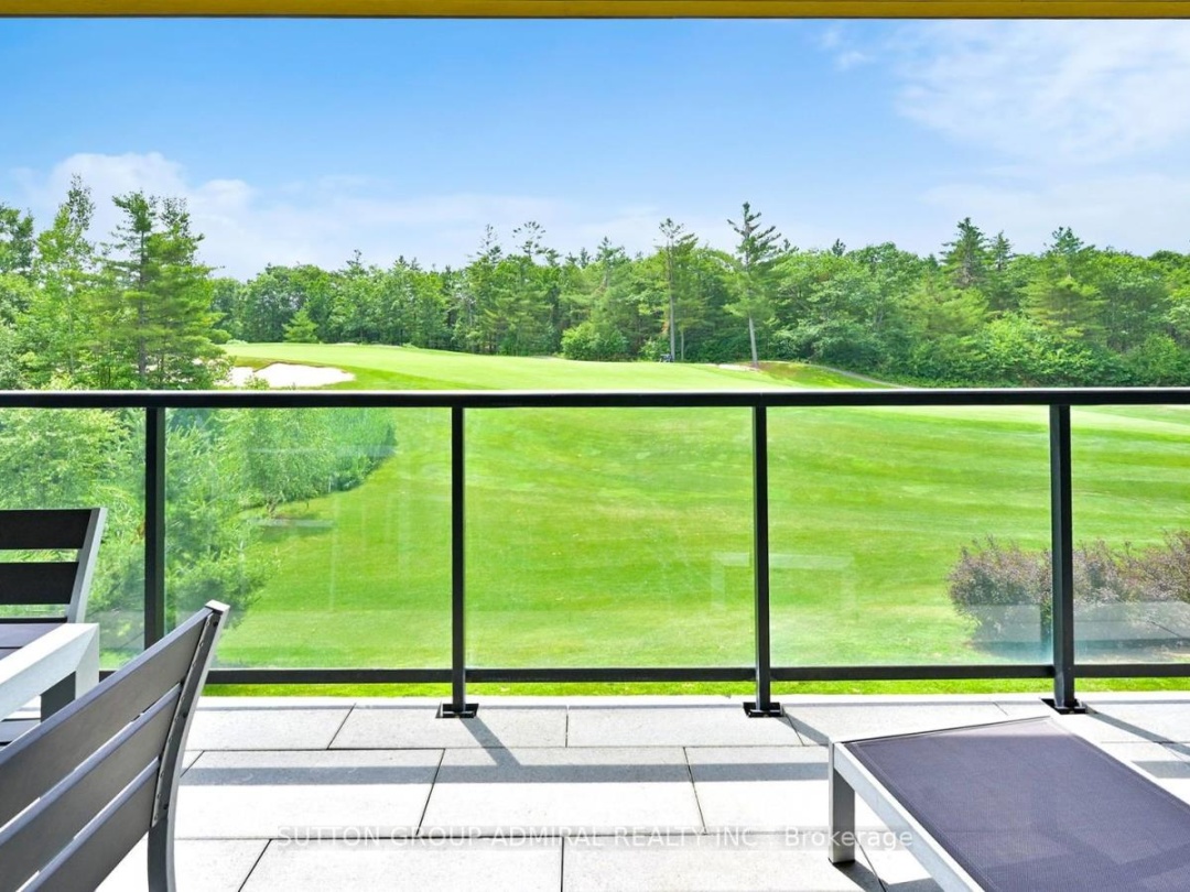 209 - 120 CARRICK TRAIL, 