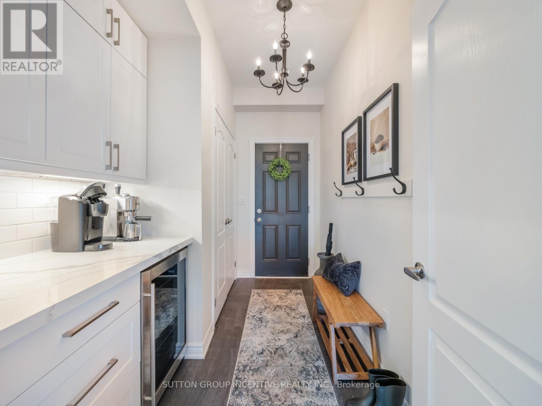 3007 Annalysse Drive, Orillia