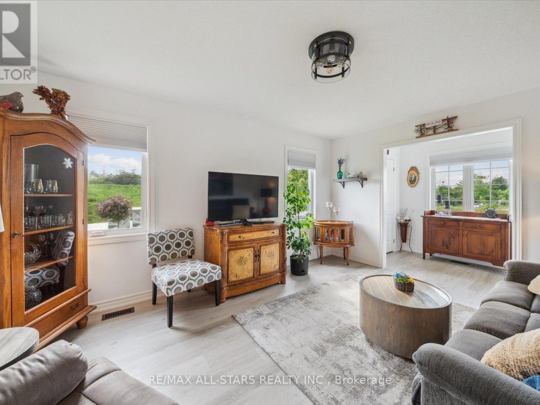 31 REYNOLDS DRIVE, 