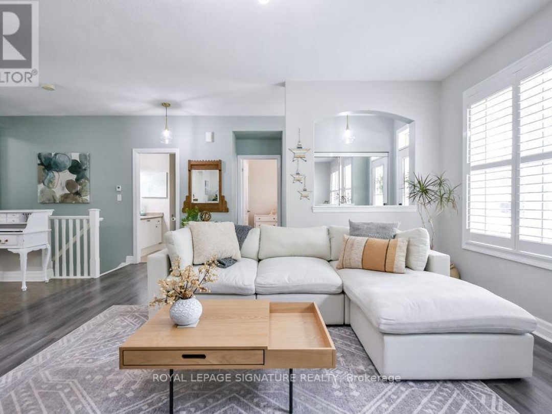 7 WINDSONG CRESCENT, 