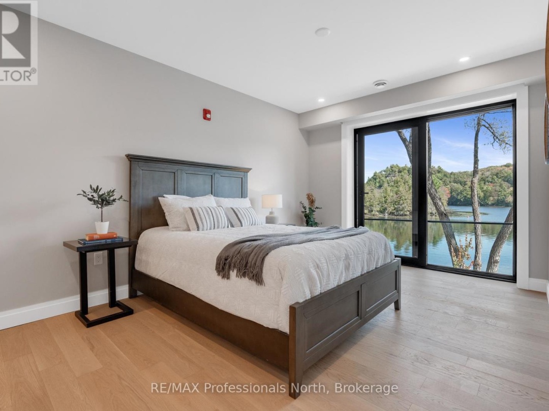 204 - 32 BRUNEL ROAD, 