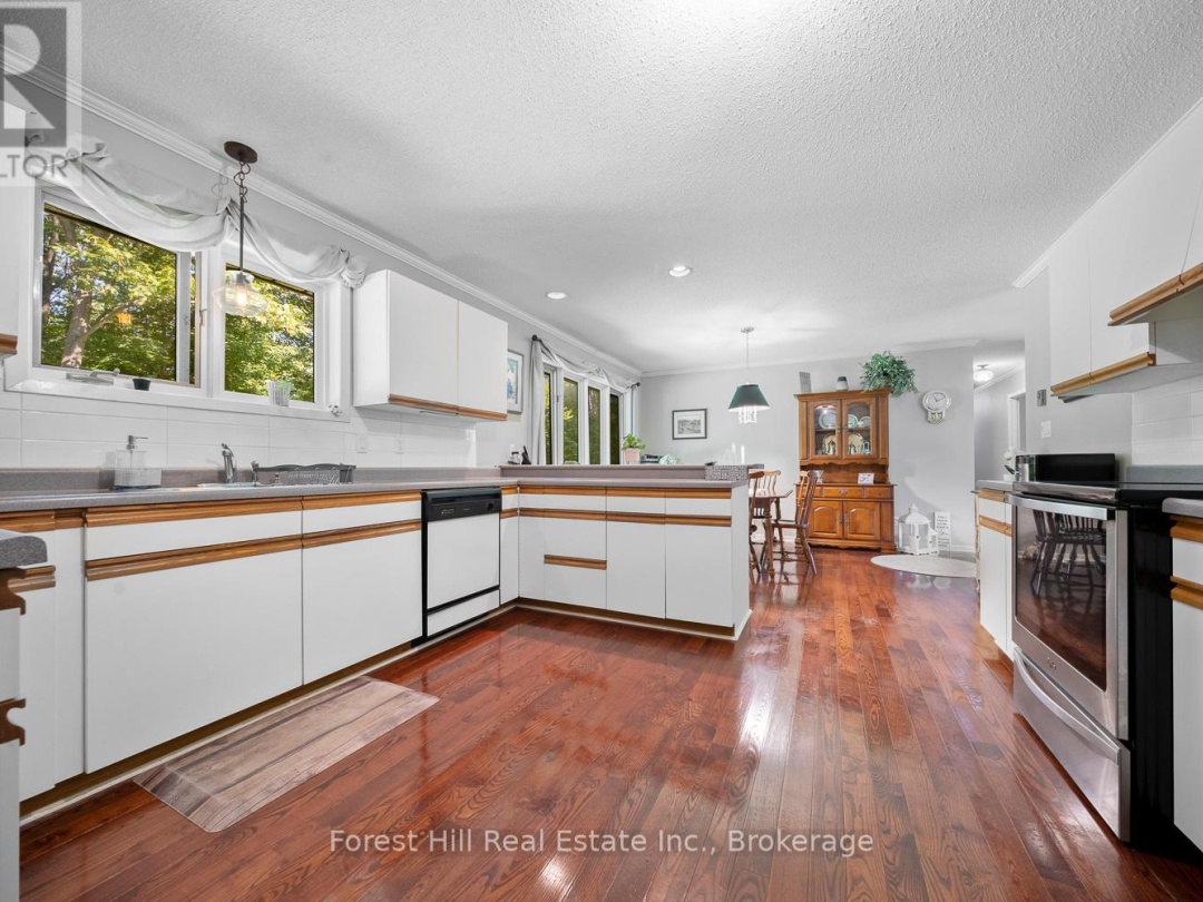 17 SKERRYVORE CIRCLE, 