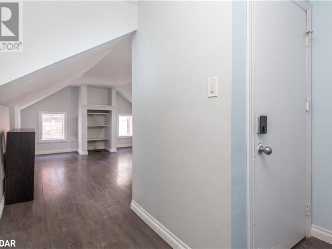 23 Elgin Street, Orillia