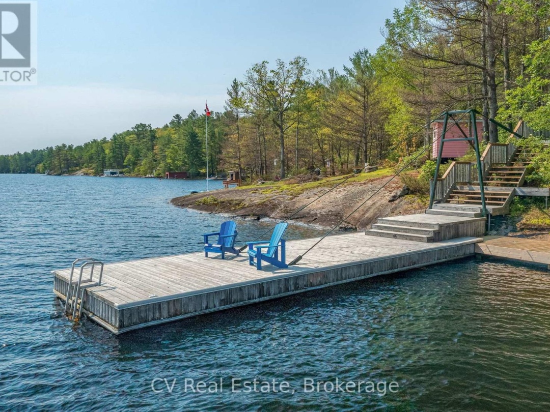 1016 LAWLAND HEIGHTS ROAD, Lake Muskoka