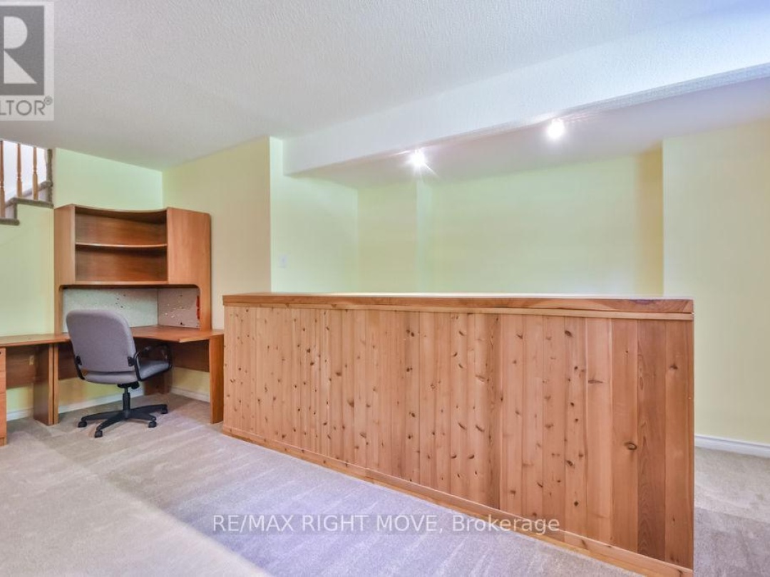 7 BLACKCOMB DRIVE, 