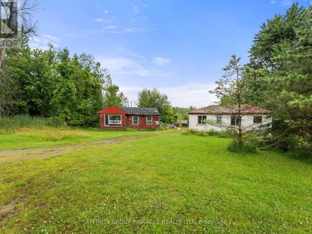 1 & 4 2559 Lakeshore Drive, Ramara