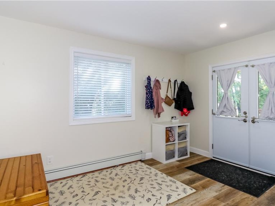 1 MARIPOSA Drive, 