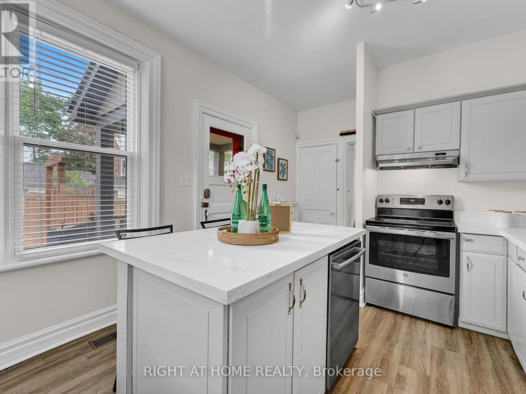 182 Nottawasaga Street, Orillia