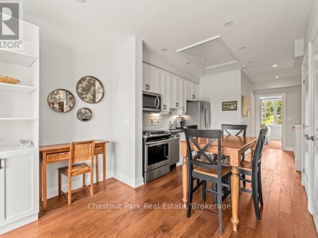 B#206 - 1869 MUSKOKA ROAD 118 HIGHWAY W, 