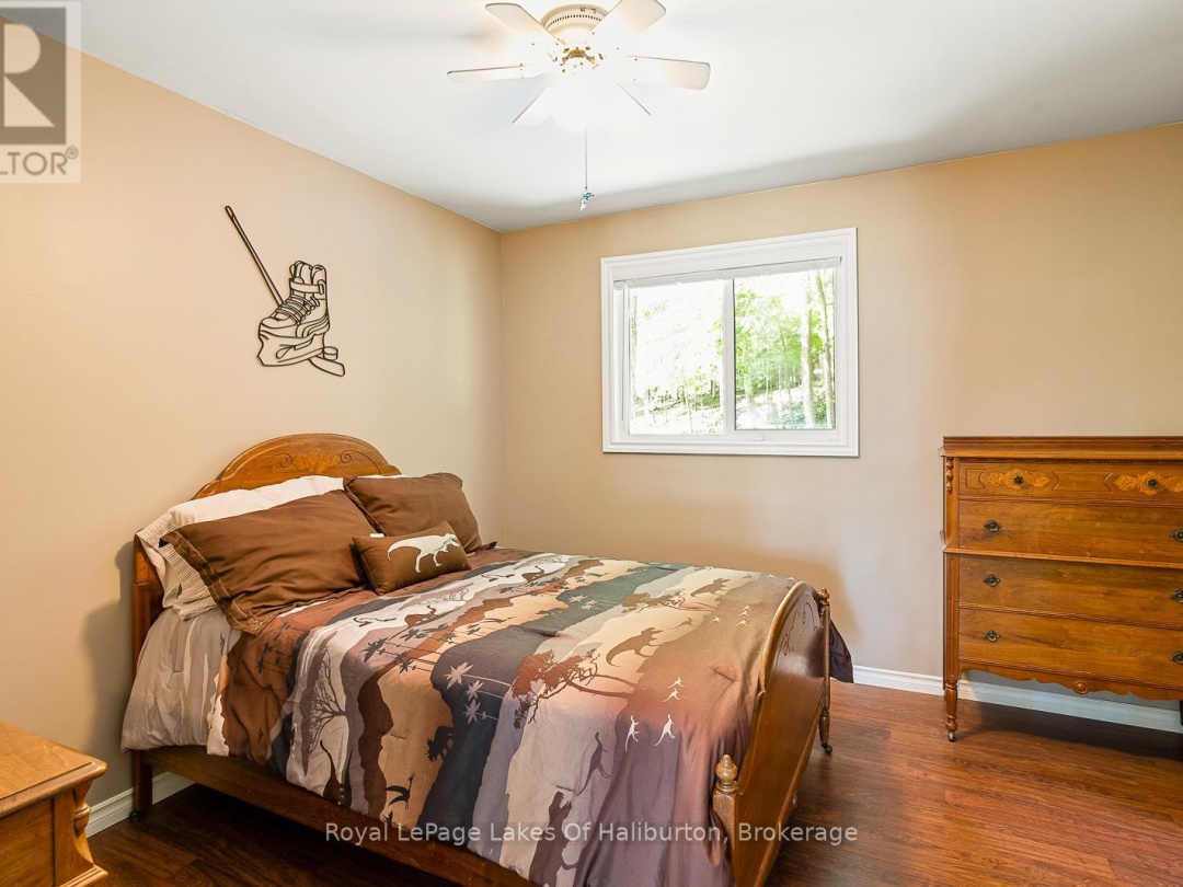 1047 Balmoral Lane, Trooper Lake