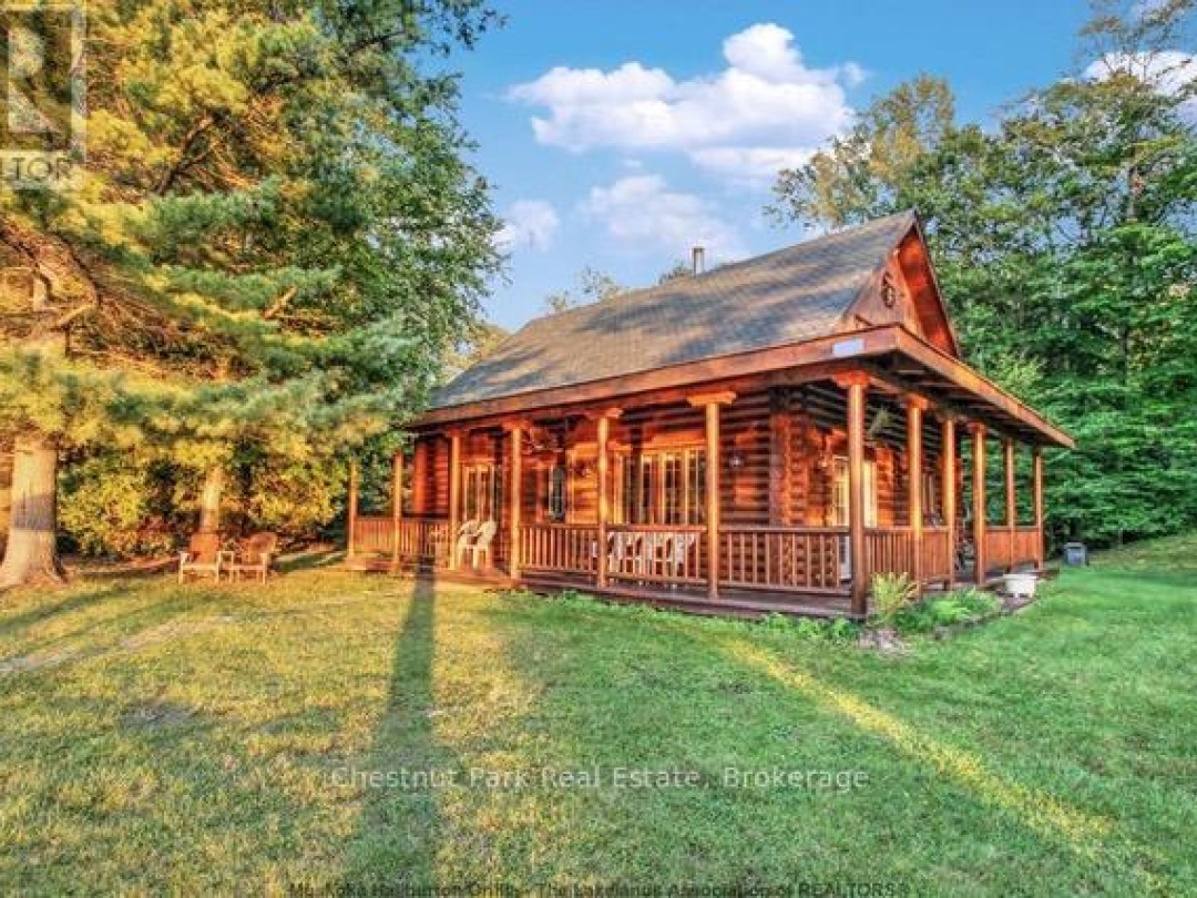 30 MCVITTIE ISLAND, Lake Muskoka