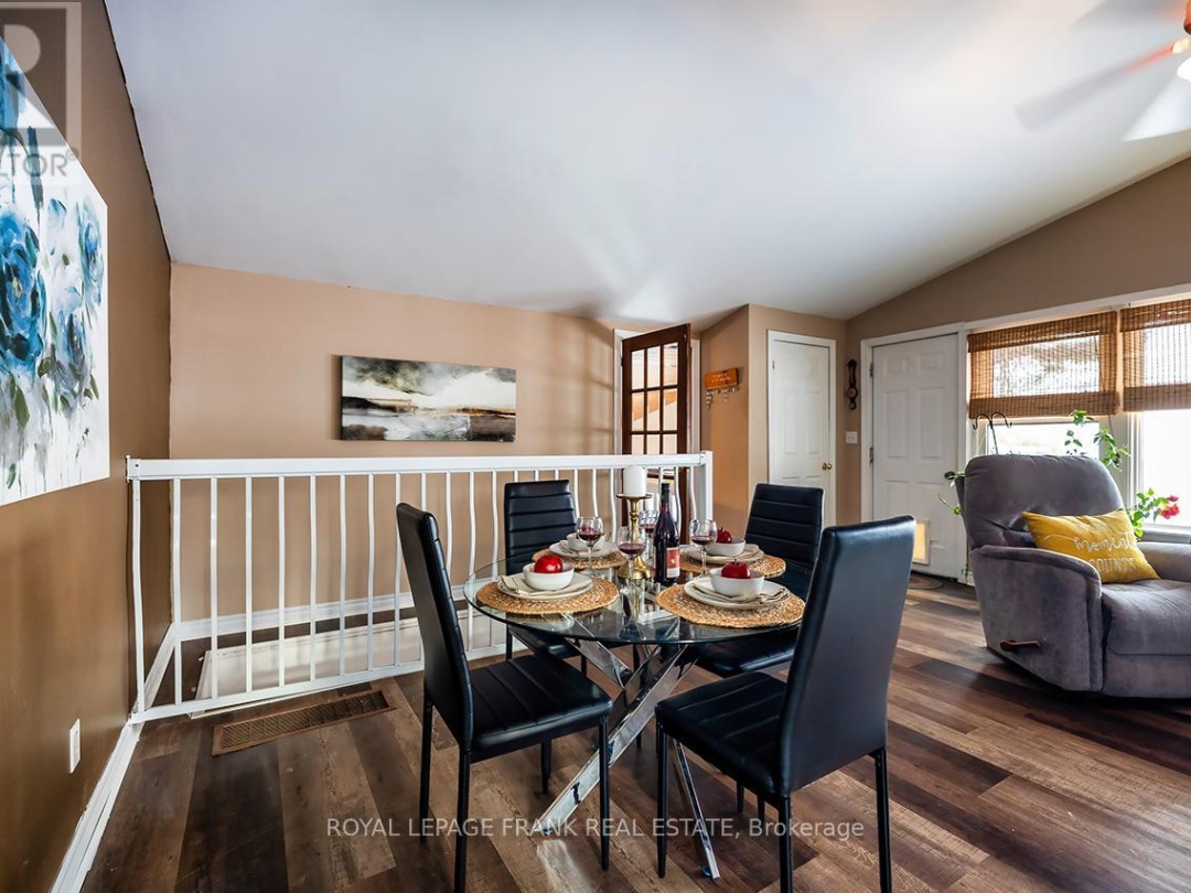 121 BALL POINT ROAD, Lake Scugog